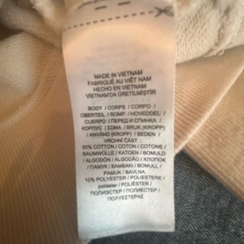Ralph Lauren Cream and Black Sweatshirt - Picture 7 of 9